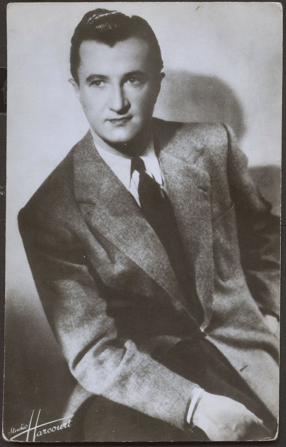 (image for) Andre Dassary #0003